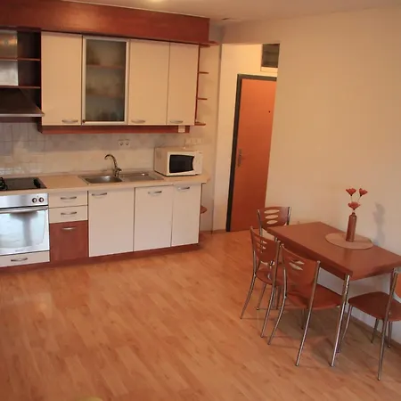Dela Apartamento Zadar